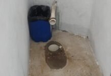 En Playa Sol robaron los inodoros del baño de hombres y crece la preocupación